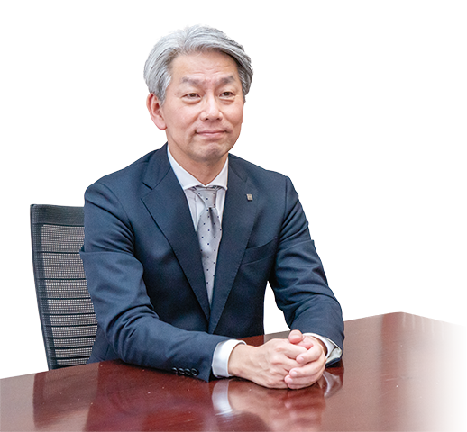 写真：代表取締役社長 八重島真人